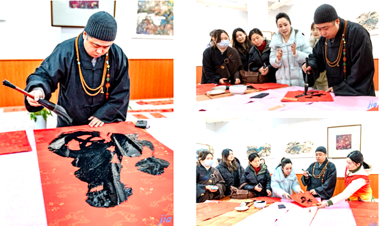 谷山寺主持昌辉法师为大家送福▲长沙市企事业文学艺术工作者联合会