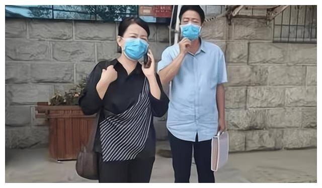 腊八节许敏田静心情不一样,前者享受亲情,后者经历两件糟心事_和田静