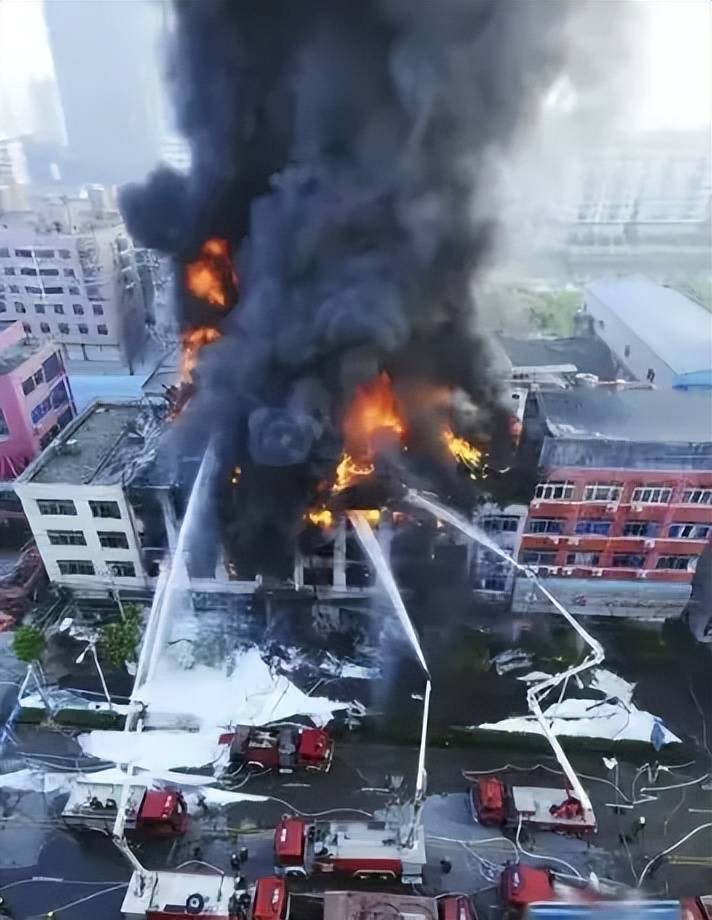 徐水天源学校爆炸图片图片