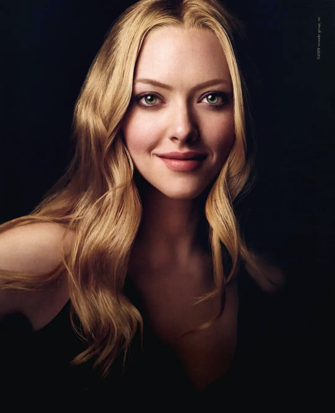 人间水蜜桃阿曼达写真大赏?优雅激情交织,你能否抵住这诱惑之力