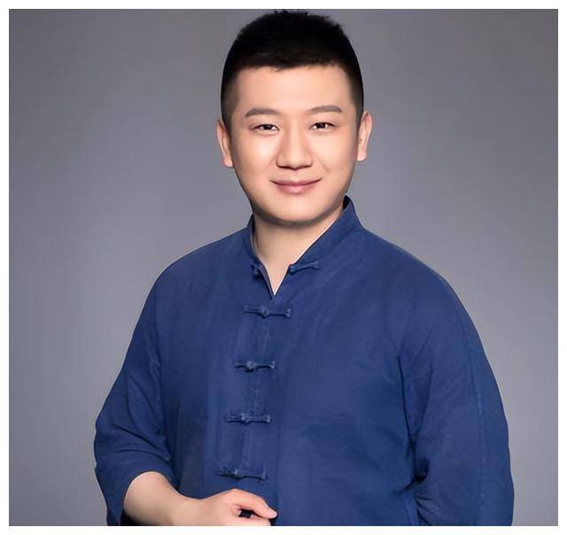 马季徒孙李寅飞直播辟谣:说何云伟结婚四次人品不好?