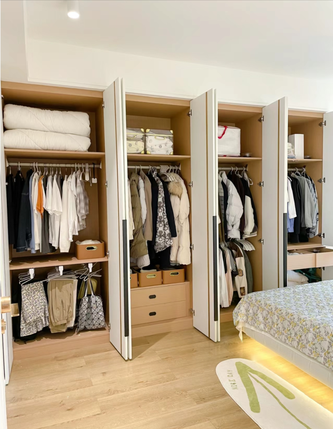 邻居衣柜真好看,不是因为多花钱而是做到这7点_柜门_柜体_的整体