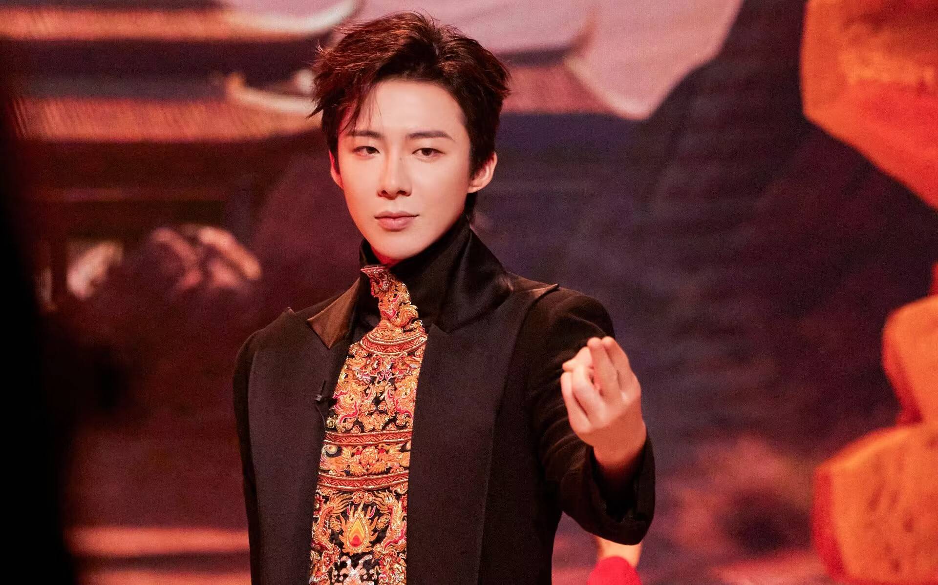 刘宇宁主演的作品几乎都获得了口碑与收视的双丰收,比如《热血少年》