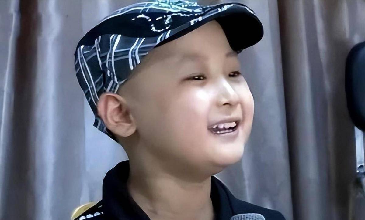 九载前,他仍坚持演出!_邓鸣_表演_戏曲