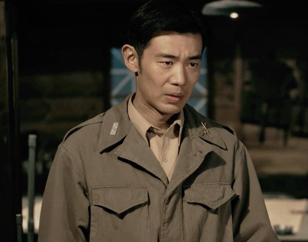 《侦察英雄》看到文婕往上冲,才懂梁辰往后的日子比白昌镐都难!