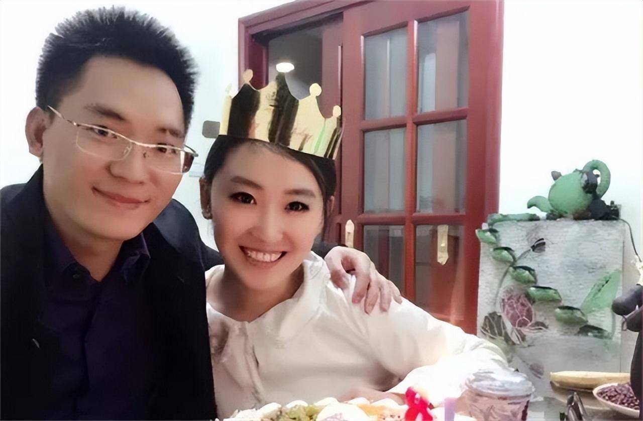 贾立平老婆图片