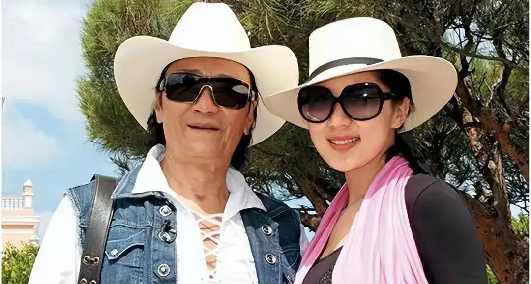 大49岁谢贤与爷孙恋结束:2000万分手费后的现状如何?_coco_生活_恋情