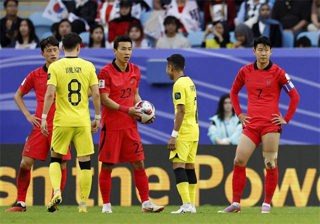 亚足联必须彻查！韩国队踢假球，被绝平后主帅偷笑，国足出局太冤