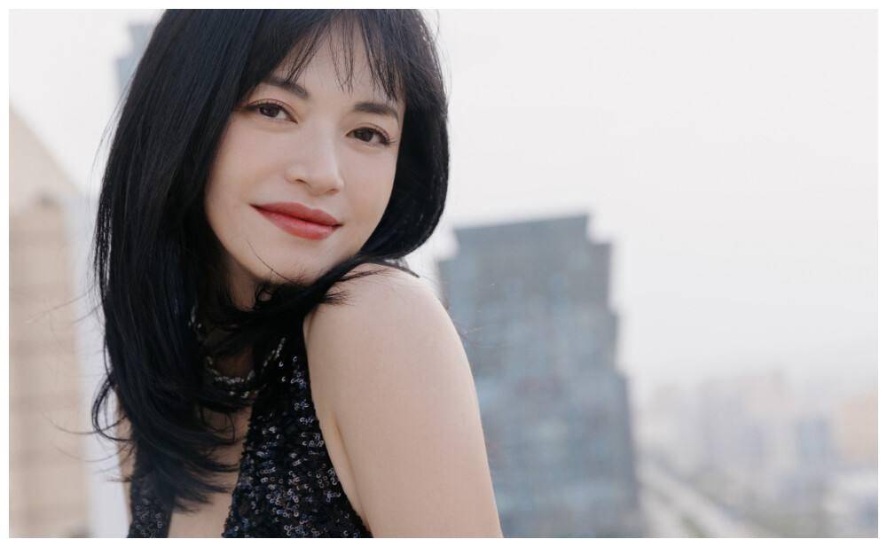 45岁姚晨现身河南乡村!