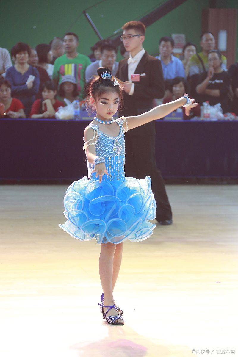 拉丁舞体能训练方法重点!_力量_素质_运动