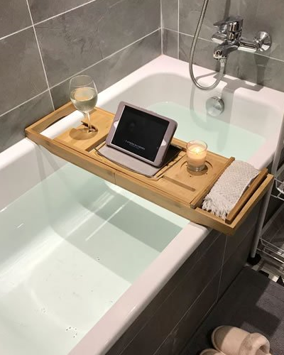 小户型也要住的优雅,卫生间装个浴缸,简单大方,好舒服!