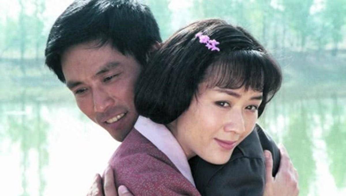 李琳:被前夫一巴掌扇到离婚,二婚嫁世界冠军,如今生活幸福滋润_王小列