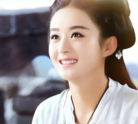 一个接一个的热搜成为见证赵丽颖成功的"阶梯",多少粉丝在网上的呐喊