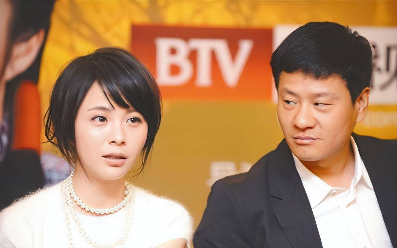 連奕名,再次收穫愛情,但兩人相戀時連奕名還有家室,妻子是演員陳佳妍