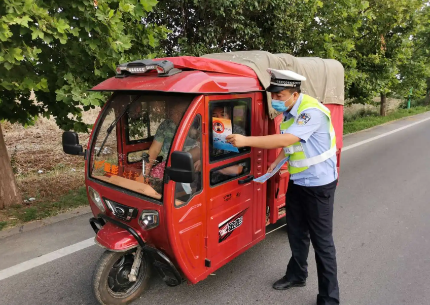 合规电动三轮车需要d证才能开,交警提醒:c1增驾d证,要注意3点_搜狐