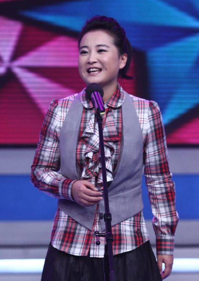 贾玲的成功瘦身经历也引起了好友潘斌龙的兴趣.