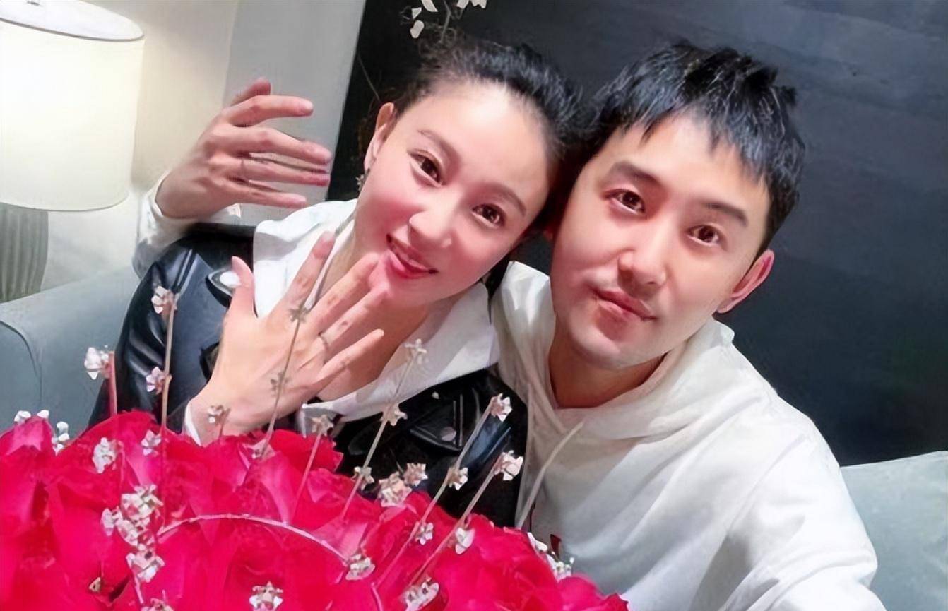 侯梦莎:搭档吴京爆火,这辈子最正确的决定,就是嫁给同行丈夫_表演