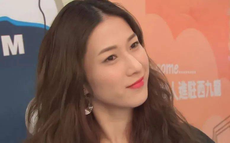 钟嘉欣_俩人_观众