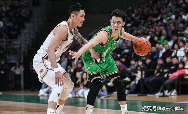 辽篮7连胜终结,乌戈透露输球真因,张镇麟躺枪,郭艾伦出镜跳舞_上海队