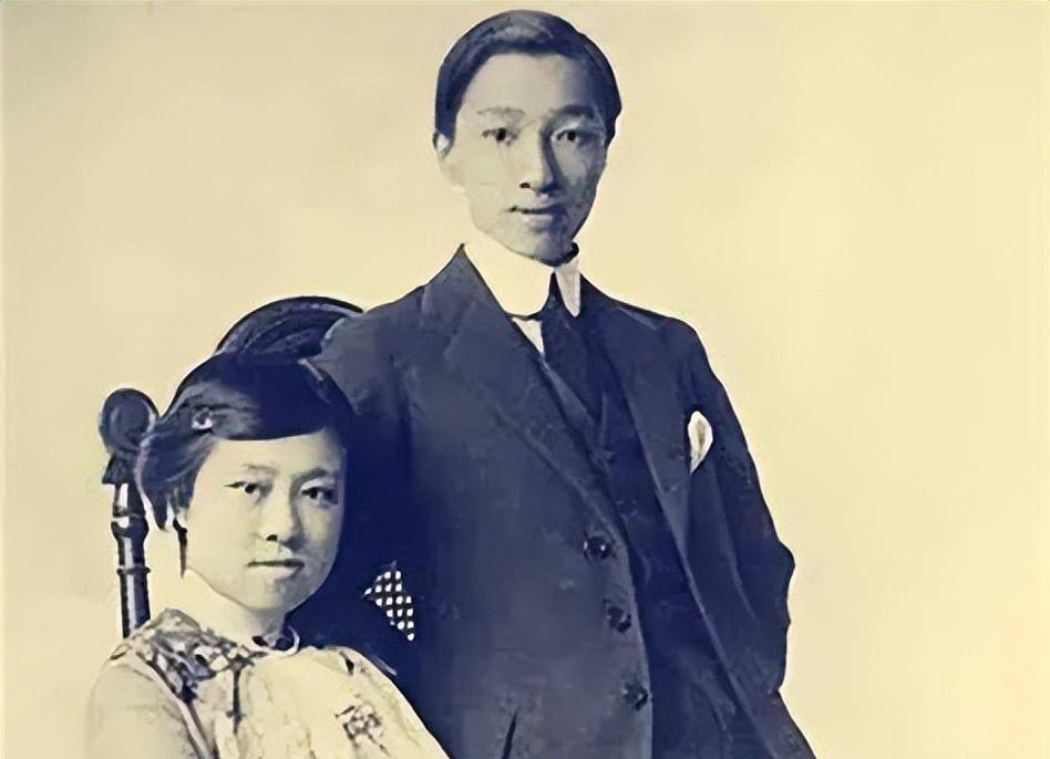 父亲是著名企业汉冶萍公司总经理-盛恩颐,宋子文还曾是他的秘书,母亲