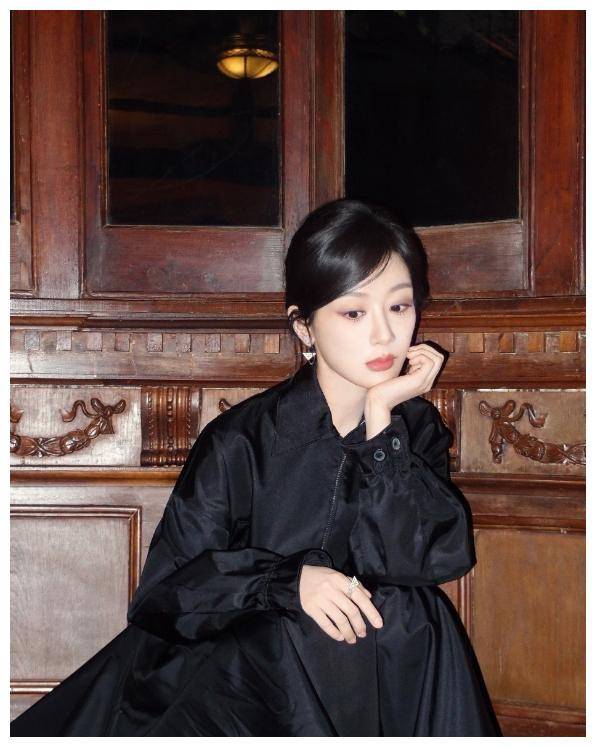 田嘉瑞以及黄景瑜,而迪丽热巴,龚俊以及檀健次等深受媒体人好评.