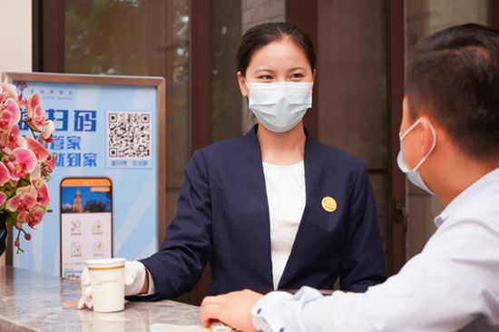 成为一名优秀的酒店大堂副理要怎么做?_工作_服务_客人