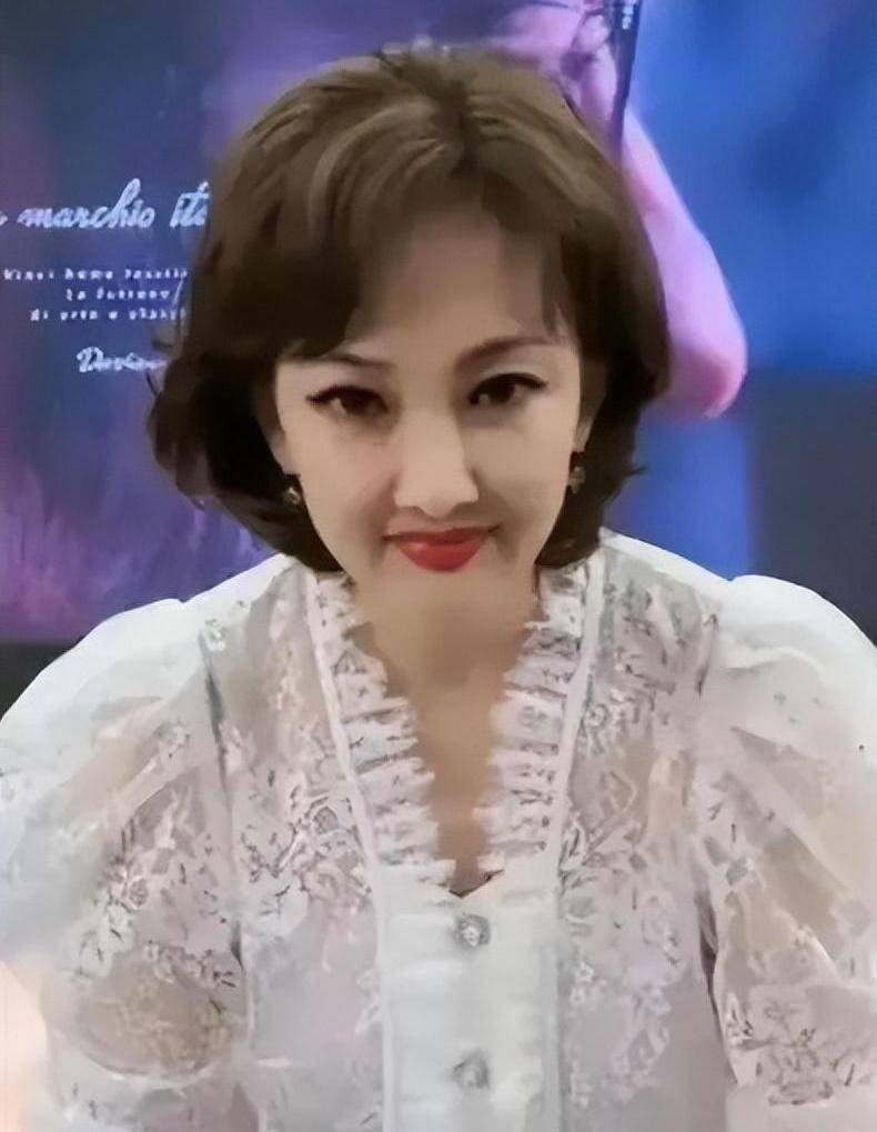 51岁的牛莉竟变成这样?整容失败,本人给网友们道歉_事业_成功_视频