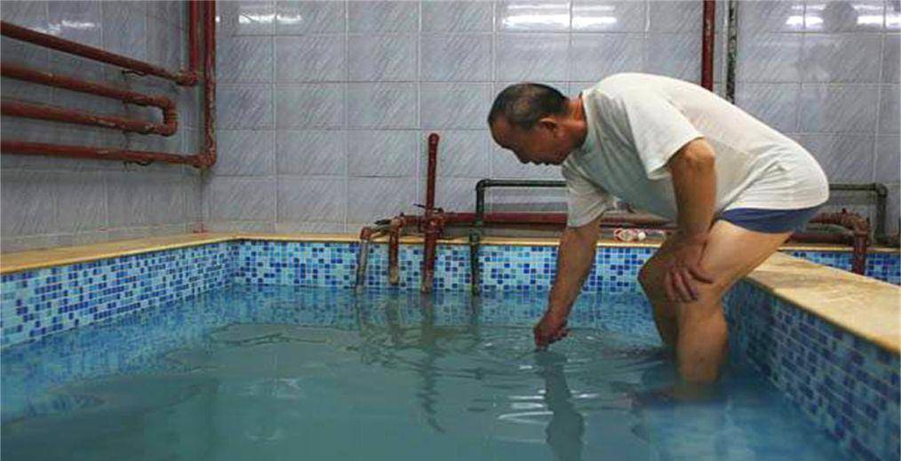 艺术的境界上了,早年间乾隆皇帝体验过扬州的搓澡后,提词道:"扬州搓背