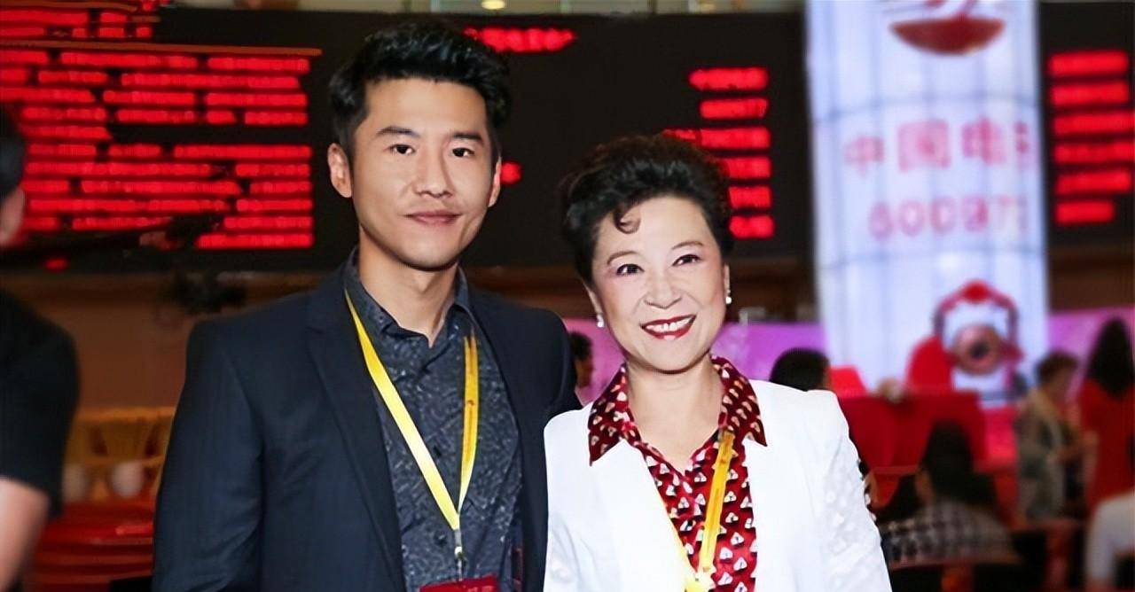 王骁和母亲69岁时王馥荔与潘虹,宋晓英等知名演员共同出演的电视剧