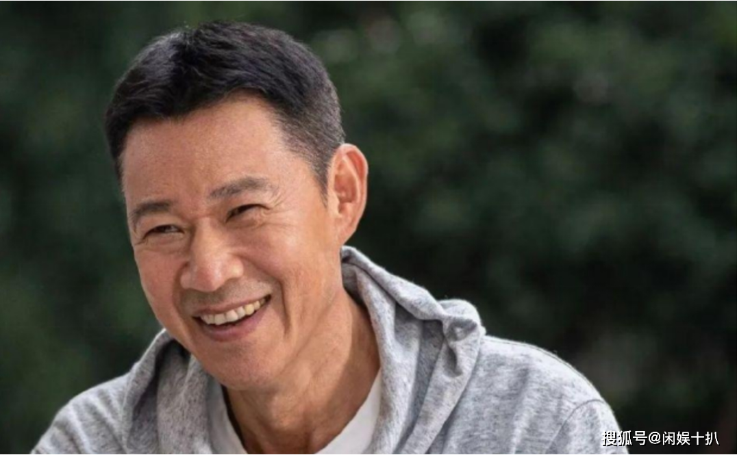 张丰毅不再沉默亲自打破谣言:我没有继女,怎么给继女买豪车?