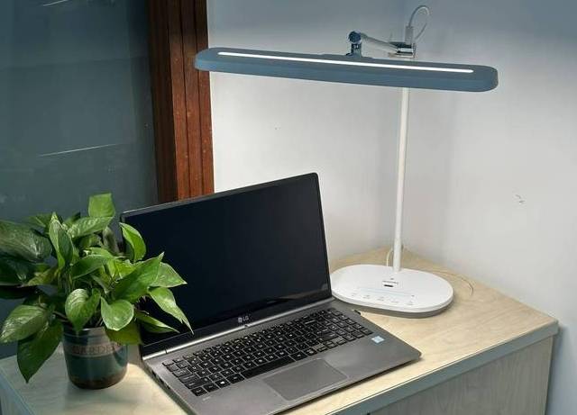 护眼灯买哪种好一点？2024年最全护眼台灯选购攻略