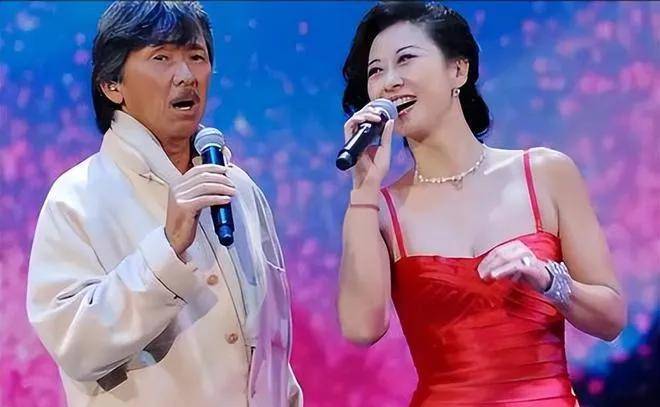 葉倩文選擇一輩子不生孩子,她在2003年發行的歌曲