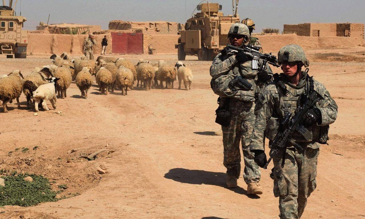 超100次袭击,美军被打成"脑震荡",没招了,奥斯汀出马下令撤军_美国