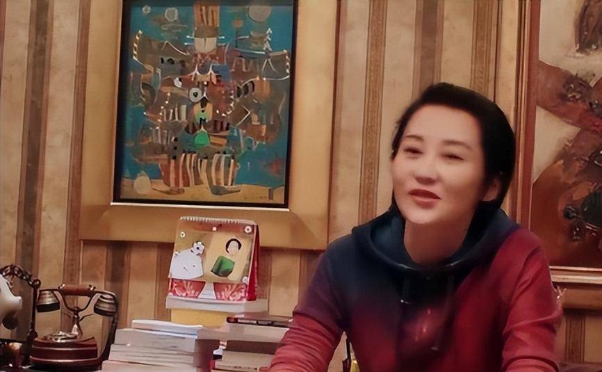 "撩汉无数"许晴:与华晨宇相爱引张翰吃醋,亿万身家迷住京圈大佬_刘波