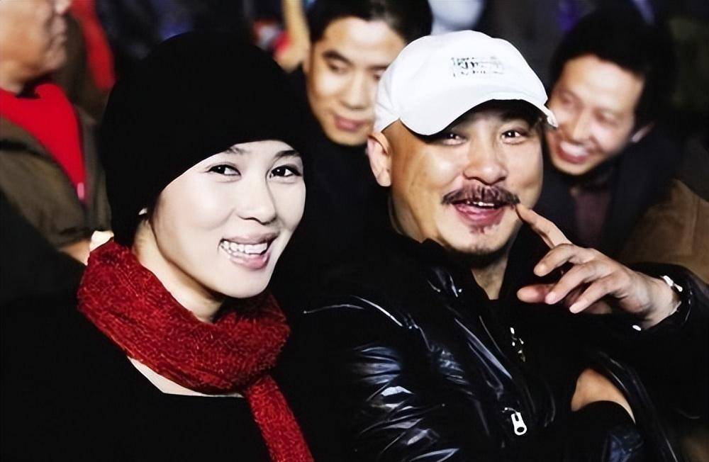 2003年,蒋雯丽抱着一岁的儿子冲到片场,当众打了张静初一耳光_顾长卫