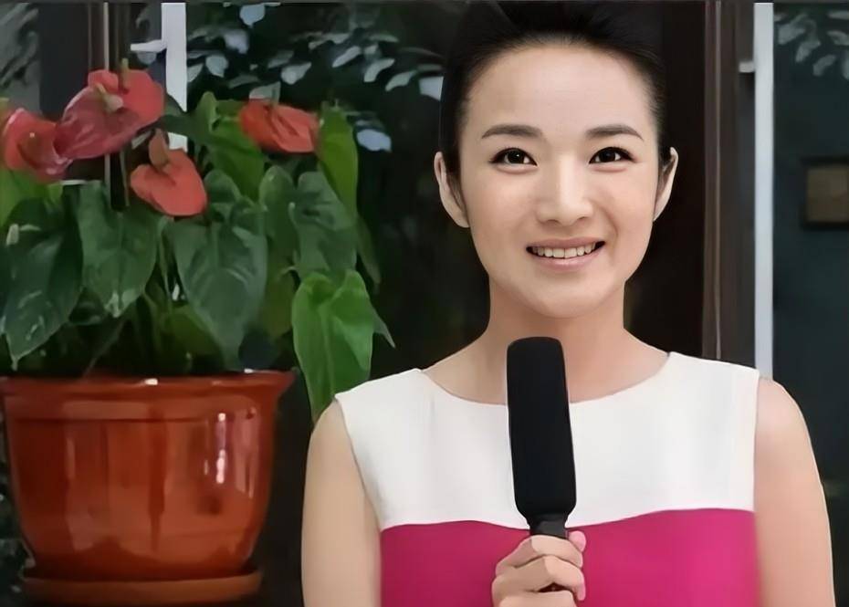 管彤:26岁进央视做女主持,42岁为普通丈夫生儿子,获得一生幸福