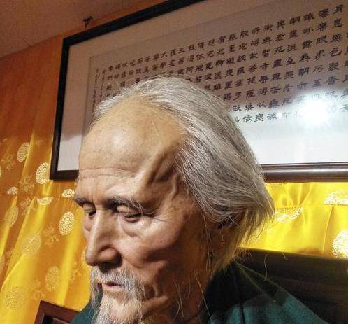 第一高僧虛雲:曾為老蔣預言結局,120歲圓寂留下一字卻