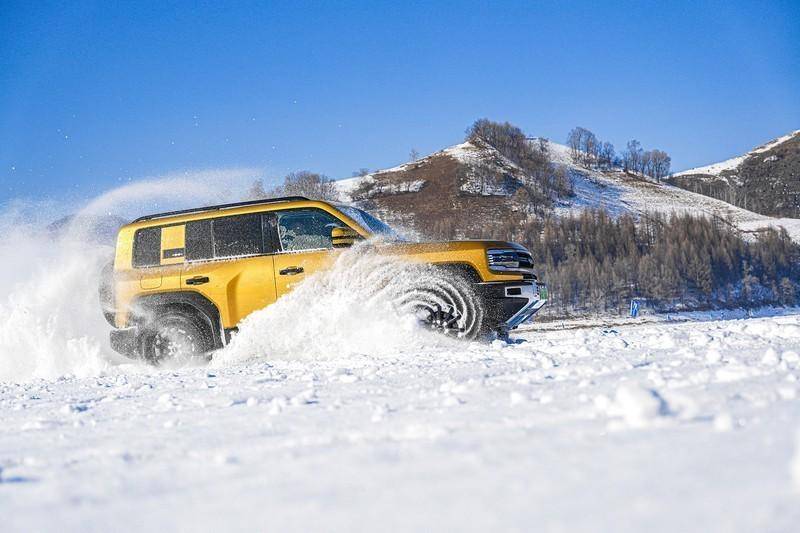 比亚迪助力松花江滑冰马拉松，助推冰雪经济发展