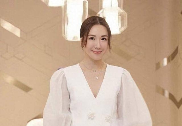 tvb知名女星李施嬅在美国举办小型婚礼,婚礼简约而温馨_生活_李诗华