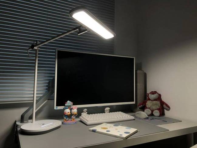 护眼台灯是国A好还是国AA好？一文了解护眼灯国a与国aa级差别