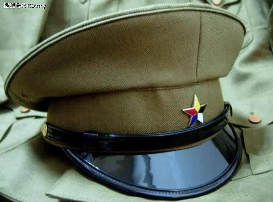 抗战期间伪军四大派系的军帽和制服