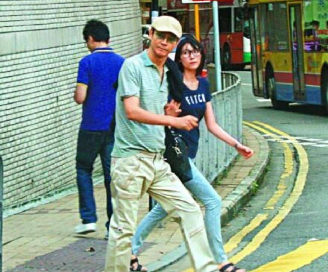 同样是郑少秋基因,把沈殿霞和官晶华的女儿一对比,差距就出来了