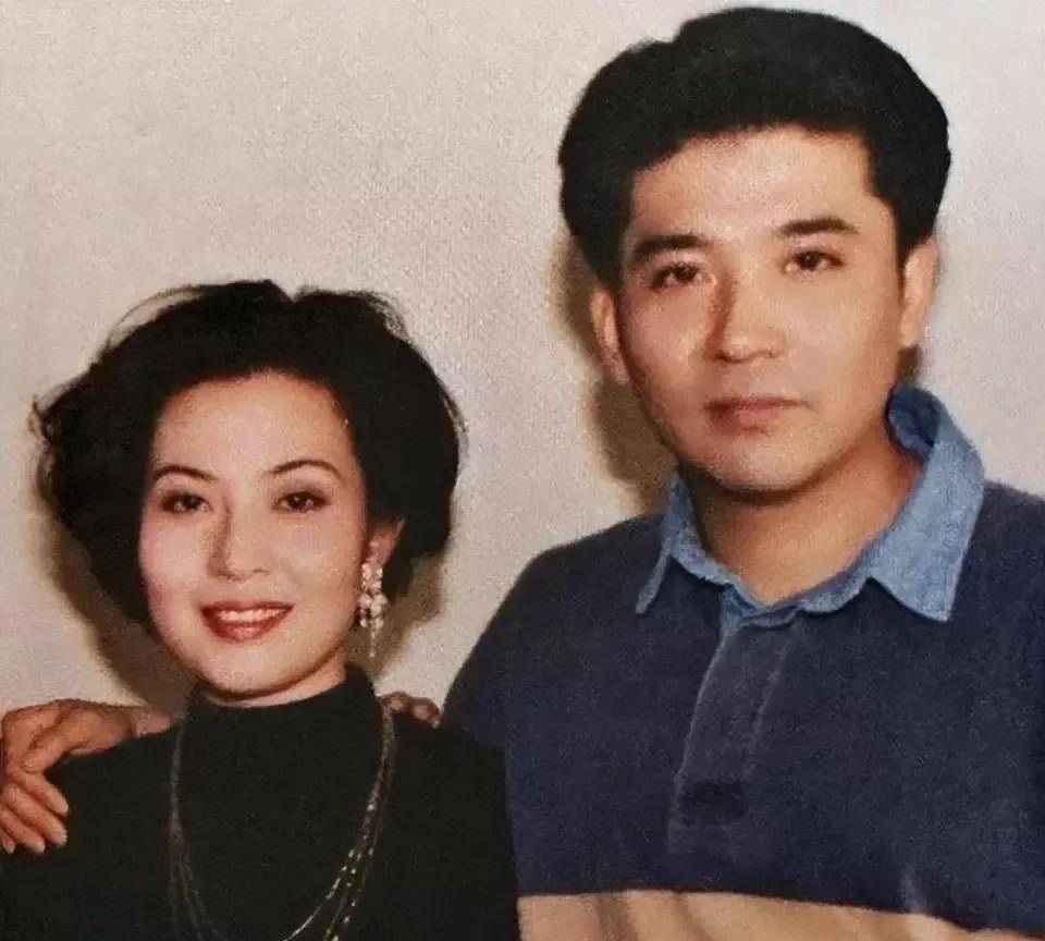 傅丽莉:嫁初恋孙淳,63岁无儿无女_角色_妻子_爸爸