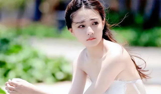 她16岁试镜《甄嬛传》,导演不满意,看到简历,直接给她玉娆角色_徐璐很