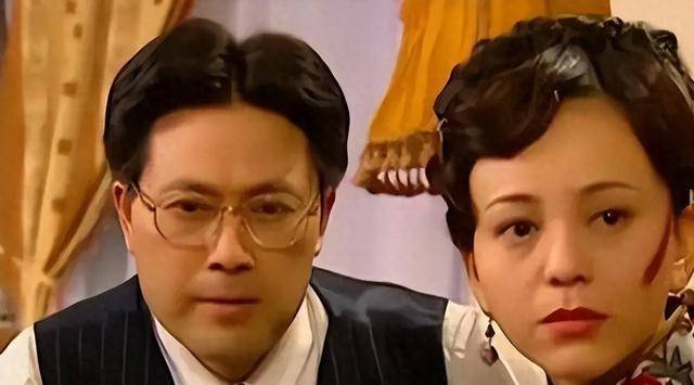 他25岁成名,一见钟情妻子,一生0绯闻,38年后女儿成为骄傲_王卫平_故事