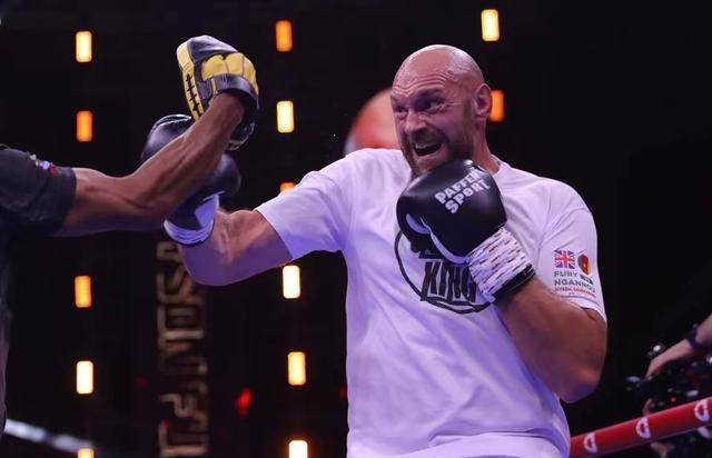 泰森-富里训练受伤,2月17日与乌西克拳王统一战取消_比赛_拳击_维奇