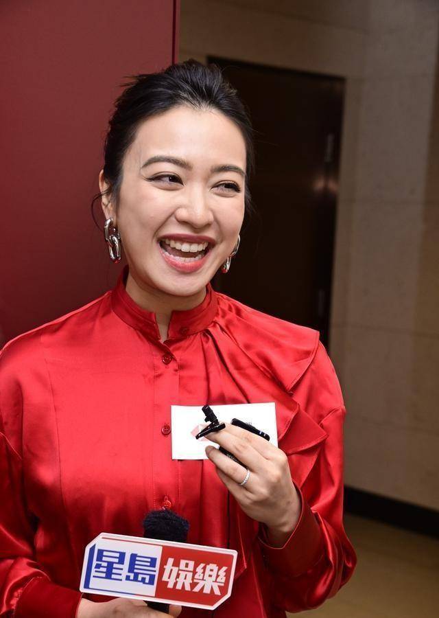 朱千雪怀孕后首度亮相!