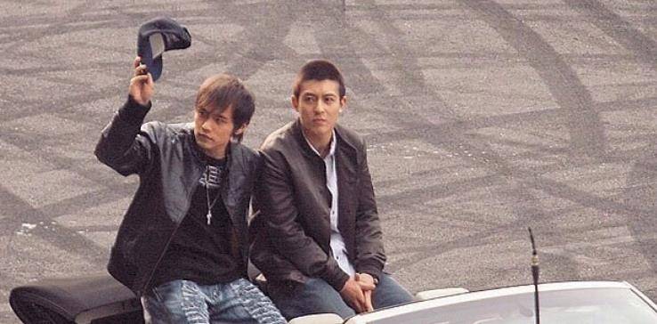 摄影师:曾被刘伟强掌掴,2008年被封后,只有周杰伦当他是兄弟_余文乐