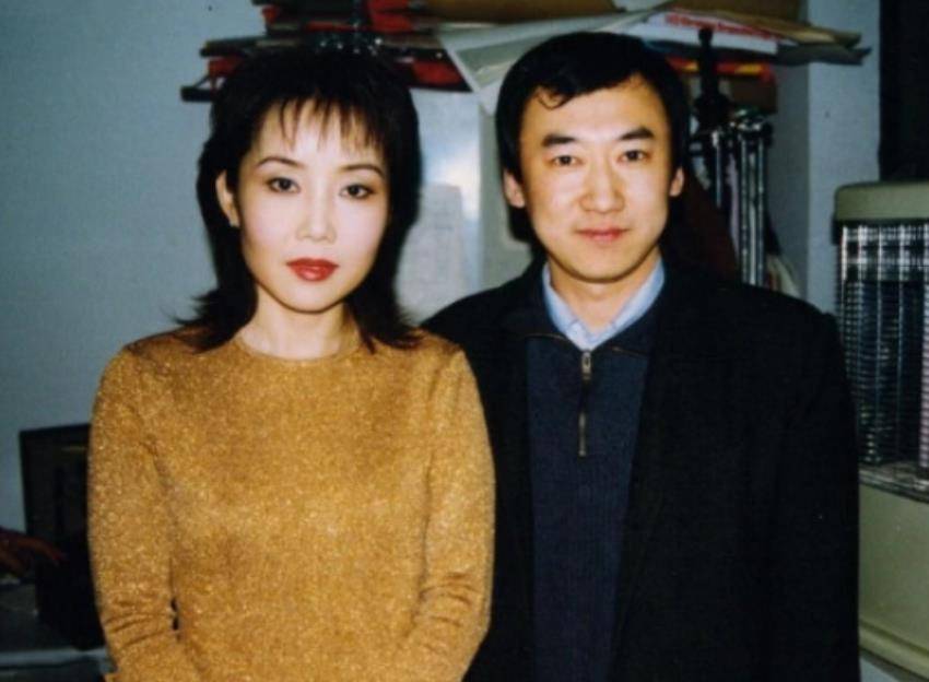 歌手杭天琪:9次登舞台,贵为乐坛歌后,女儿却成了她的心病_丈夫_电视