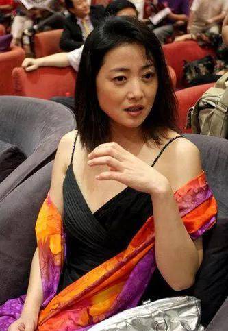 张健本来是房地产老板,但是后来他对演艺圈有了兴趣,逐渐成为了京圈的